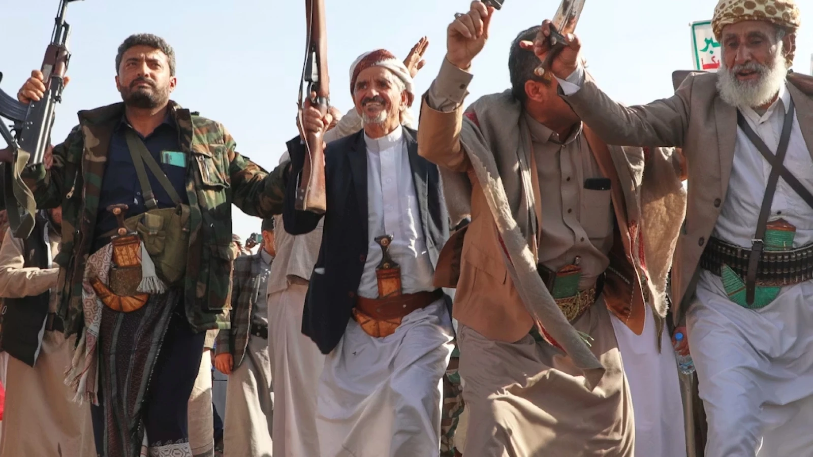 Nguy cơ đặt ra khi Houthi và Al-Shabaab có thể chặn đứng yết hầu Biển Đỏ